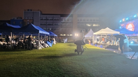 쏟아지는 비에도 이어진 가을밤의 선율… 제9회 삼도1동 마을사랑 음악회